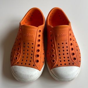 Native Jefferson Shoe, toddler size c8. Orange.